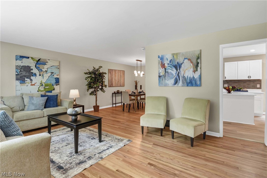 1581 N Circle View Drive Seven Hills OH 44131