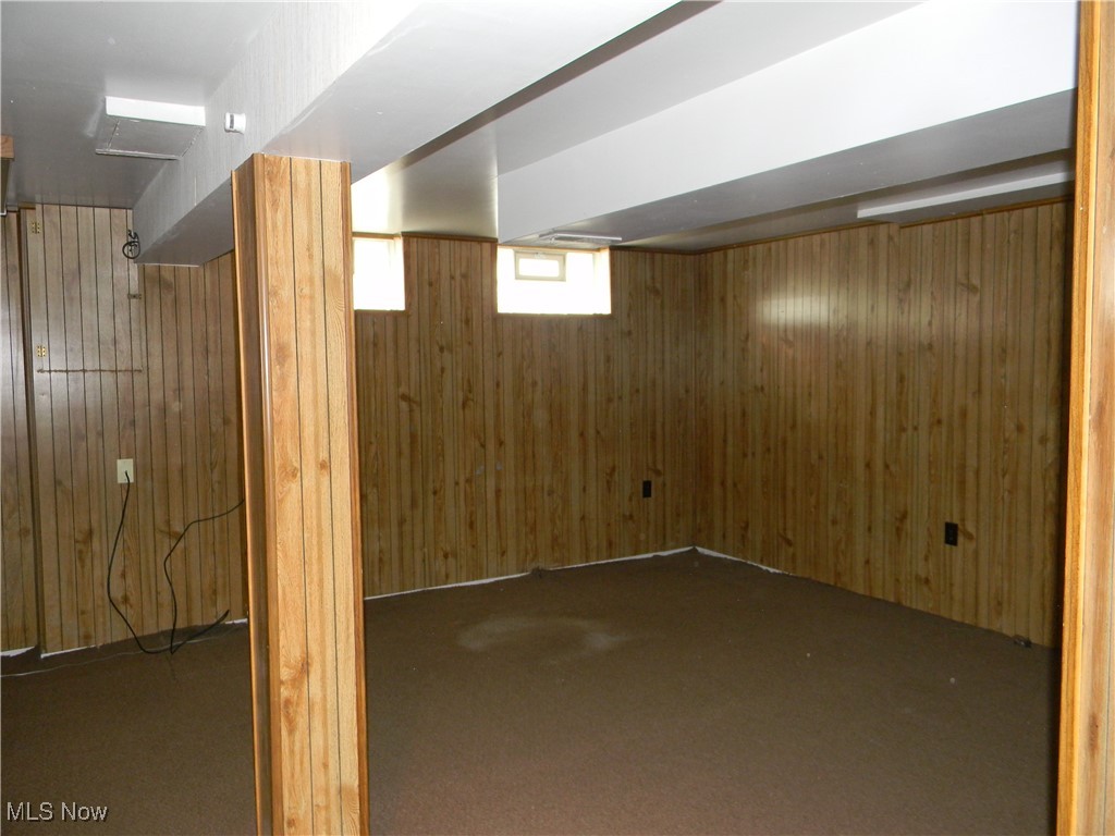 1141 Westwood Drive NW Warren OH 44485