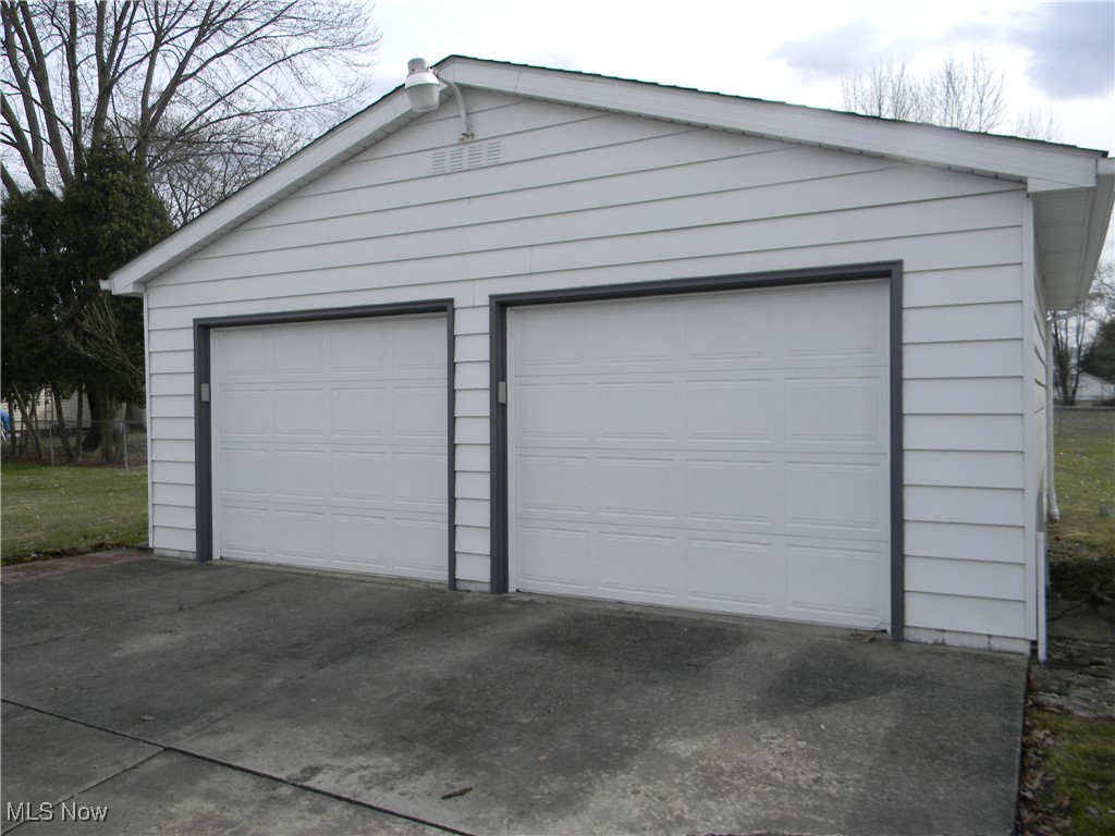 1141 Westwood Drive NW Warren OH 44485