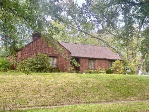 1006 Bennington Avenue NE Massillon OH 44646