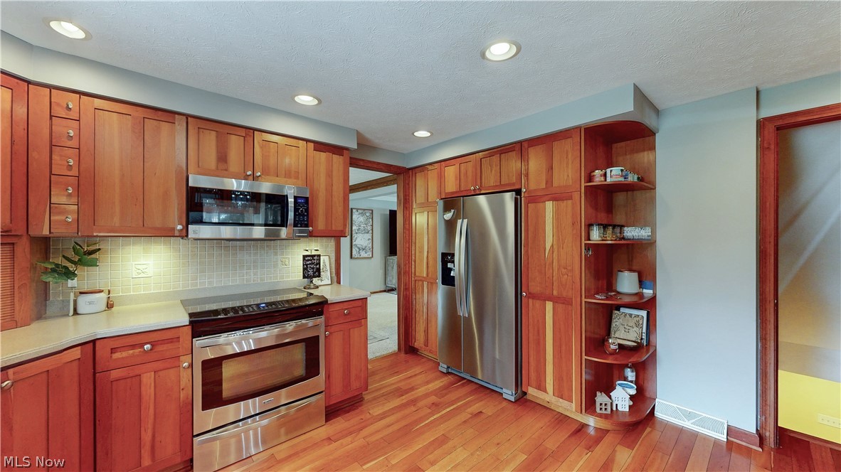 1448 Plantation Drive Hudson OH 44236