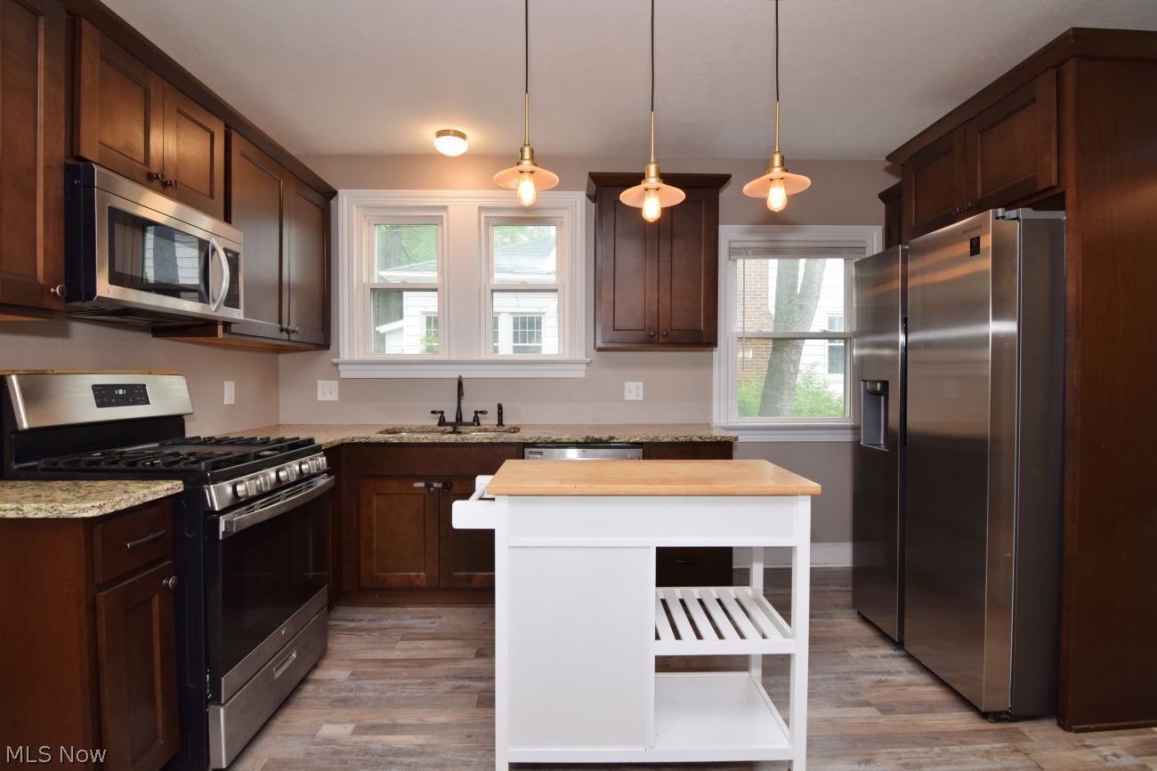 482 Moreley Avenue Akron OH 44320