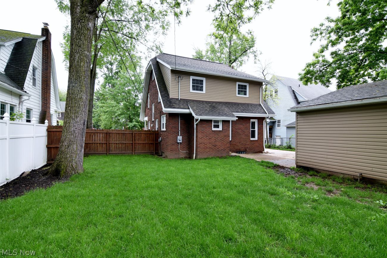 482 Moreley Avenue Akron OH 44320