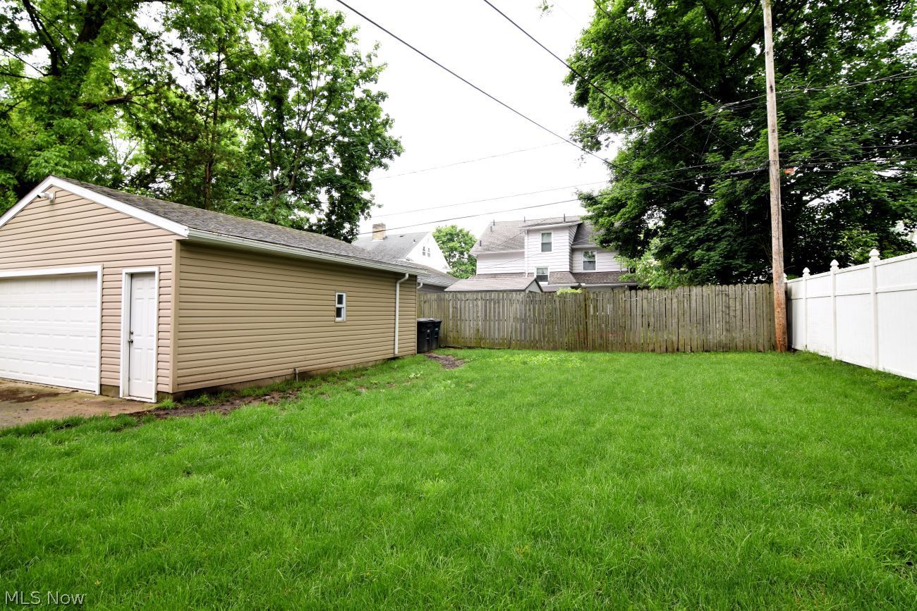 482 Moreley Avenue Akron OH 44320
