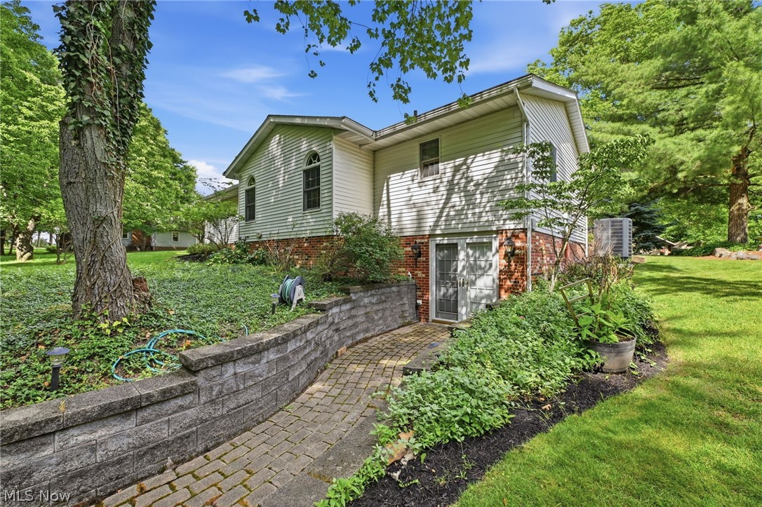 992 Fireside Drive Brunswick OH 44212