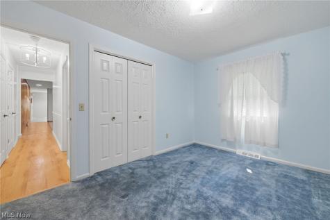 992 Fireside Drive Brunswick OH 44212