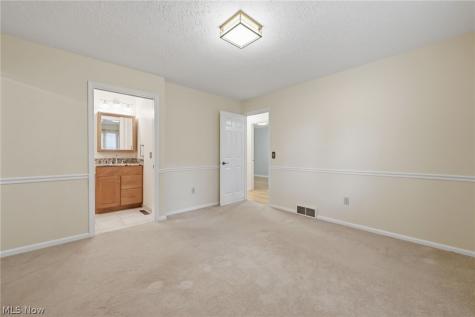 992 Fireside Drive Brunswick OH 44212