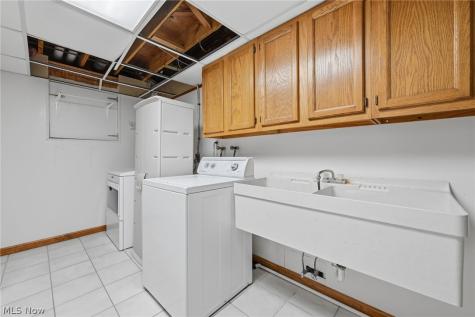 992 Fireside Drive Brunswick OH 44212