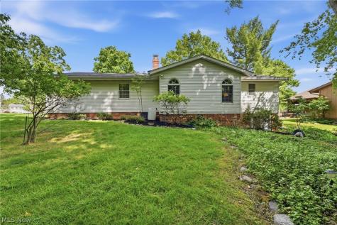 992 Fireside Drive Brunswick OH 44212