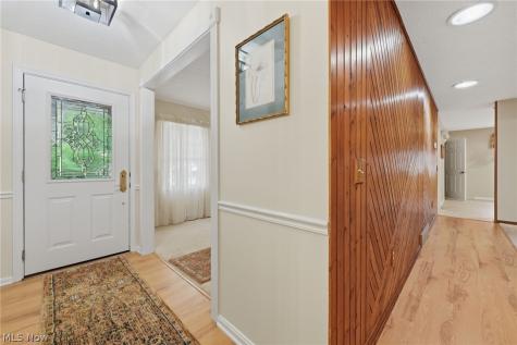 992 Fireside Drive Brunswick OH 44212