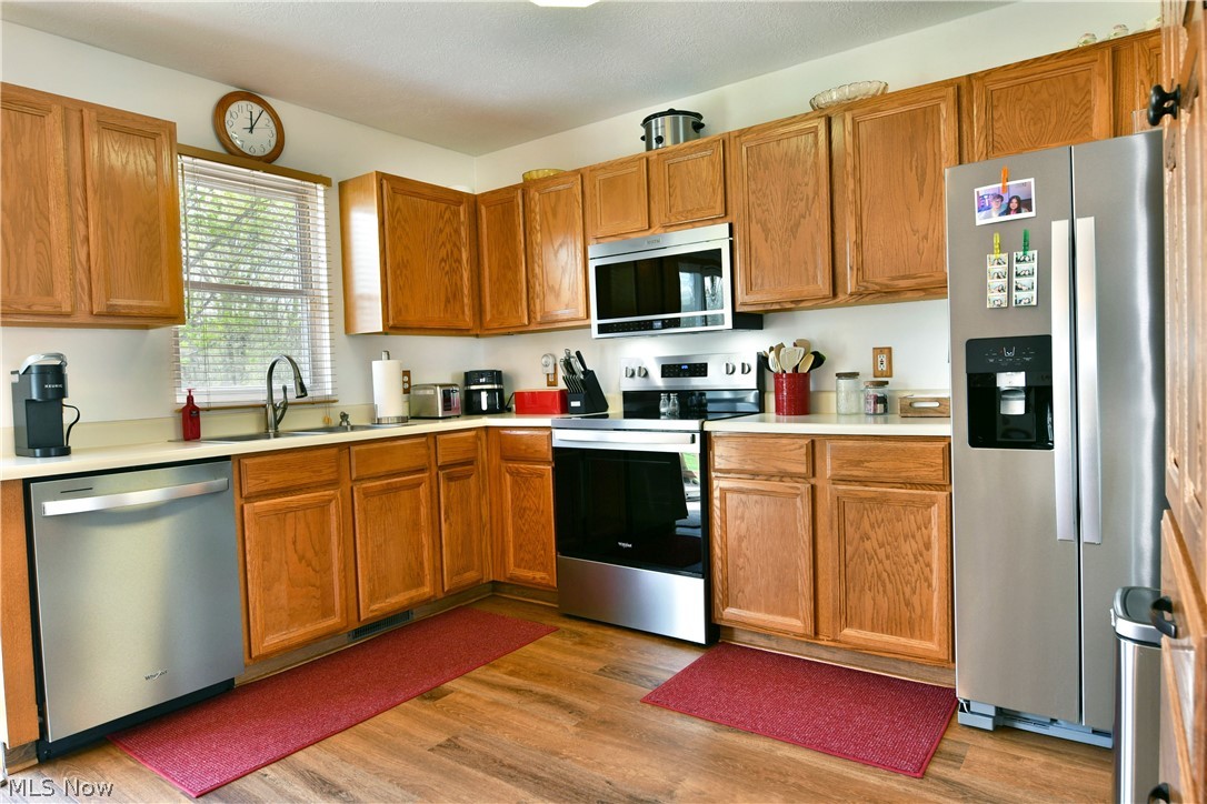 4314 N Park Avenue Cortland OH 44410
