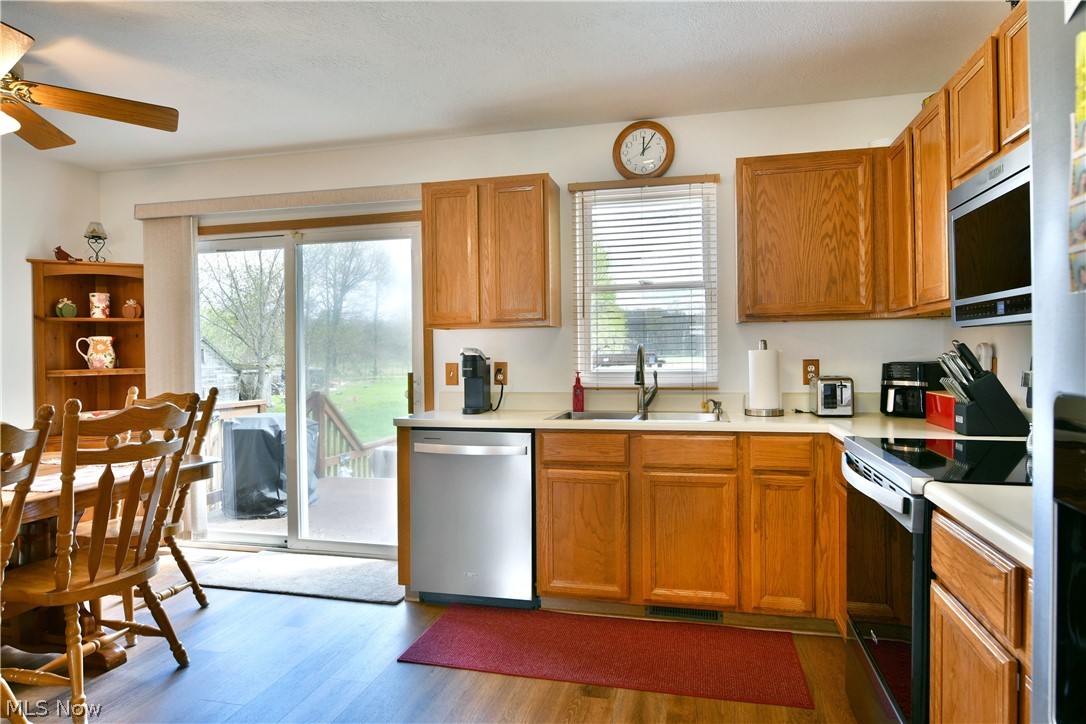 4314 N Park Avenue Cortland OH 44410