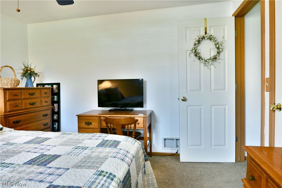 4314 N Park Avenue Cortland OH 44410