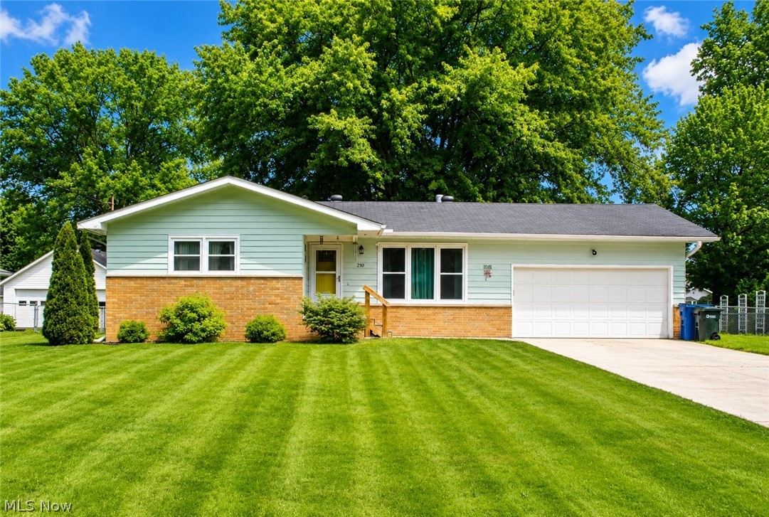 210 Oakdale Drive South Amherst OH 44001