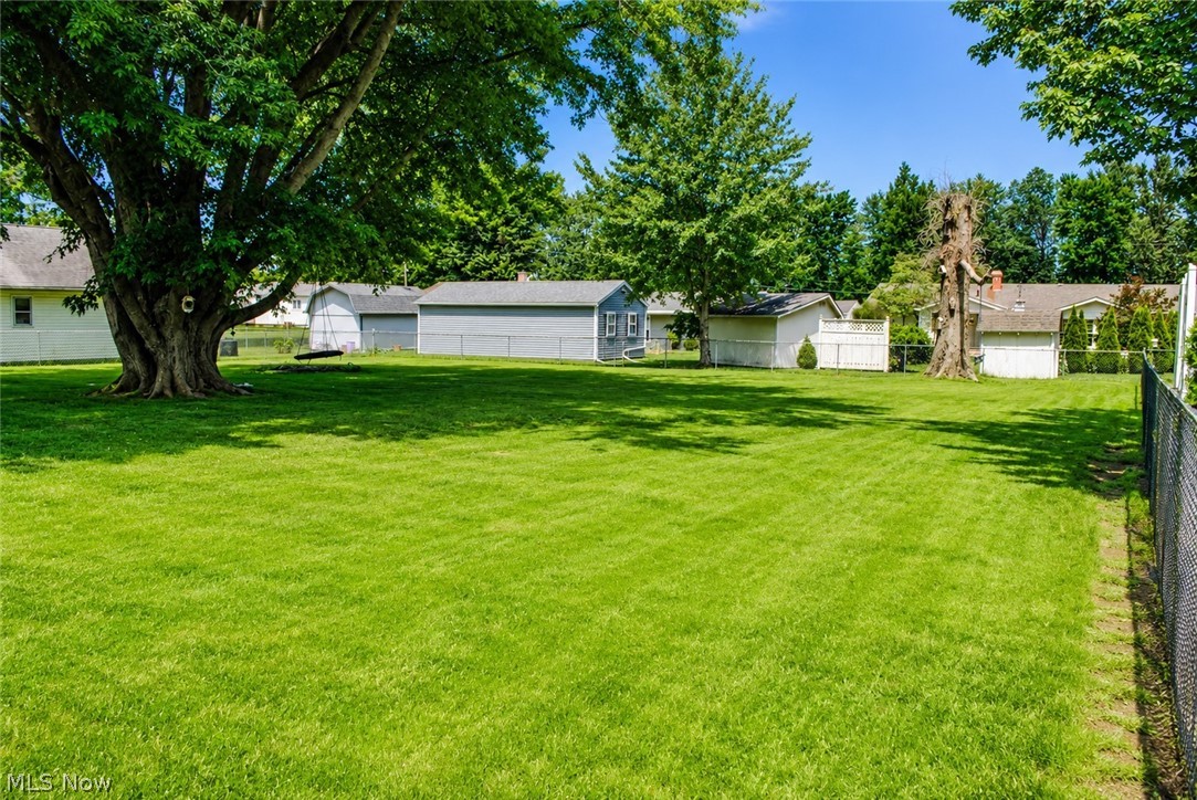 210 Oakdale Drive South Amherst OH 44001