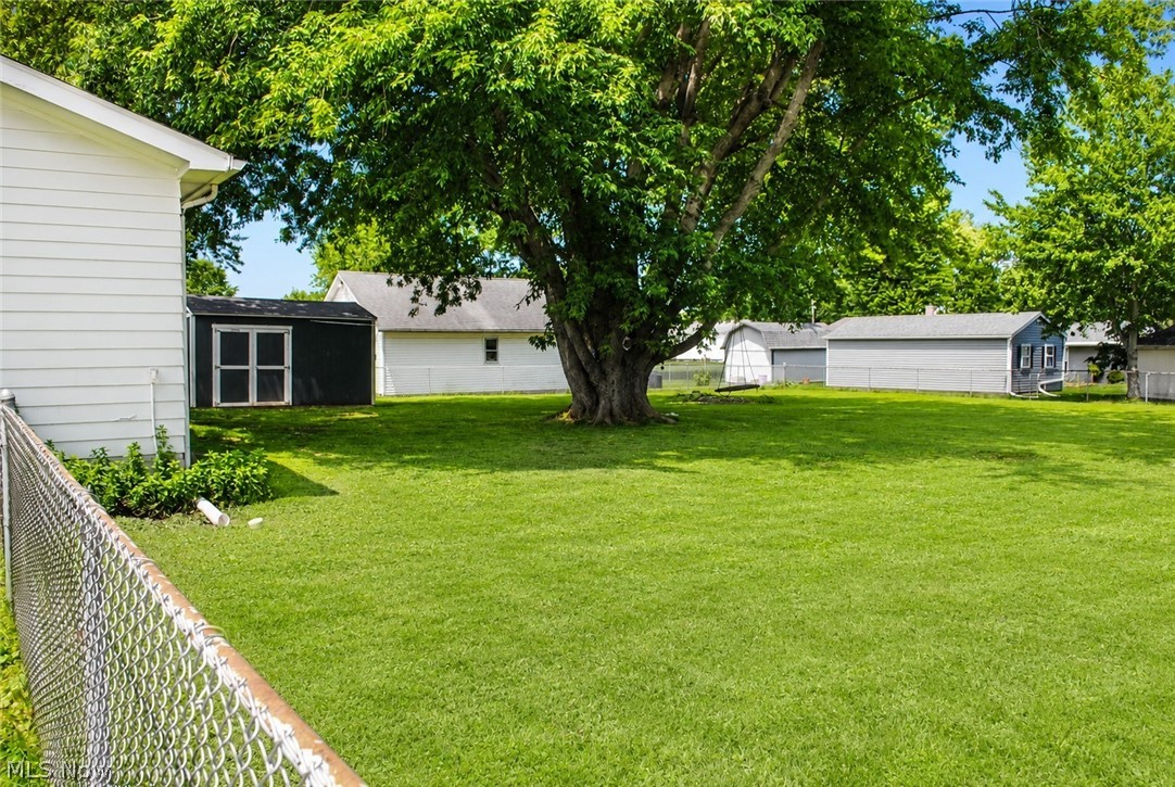 210 Oakdale Drive South Amherst OH 44001