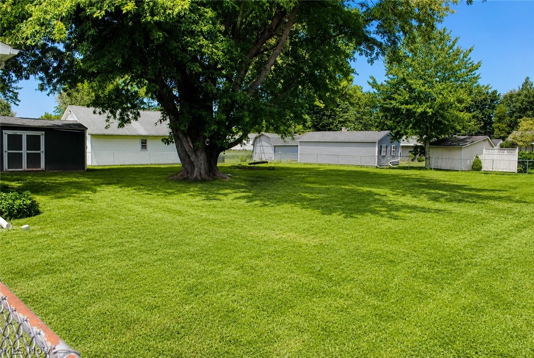 210 Oakdale Drive South Amherst OH 44001