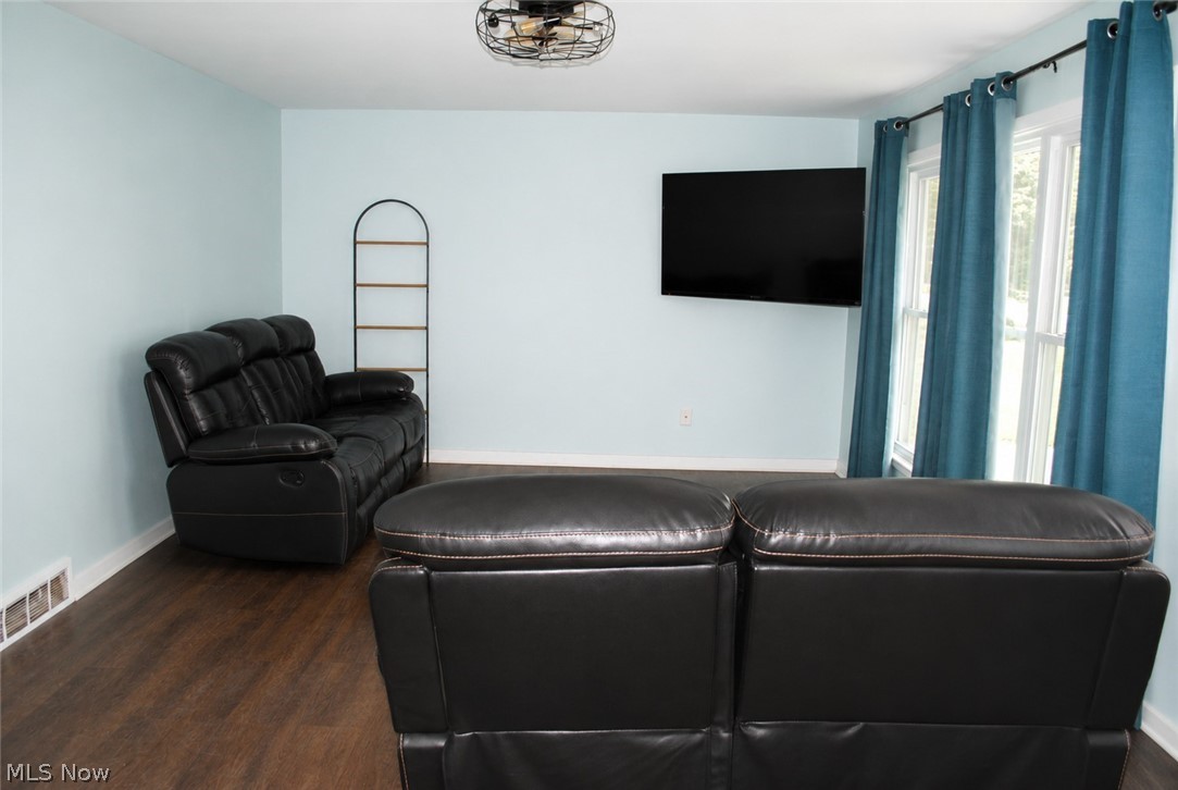 210 Oakdale Drive South Amherst OH 44001