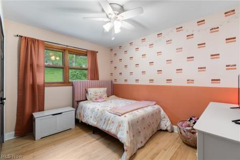 8496 Shadyview Avenue NW Clinton OH 44216