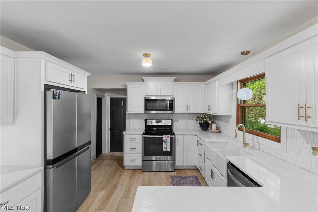8496 Shadyview Avenue NW Clinton OH 44216