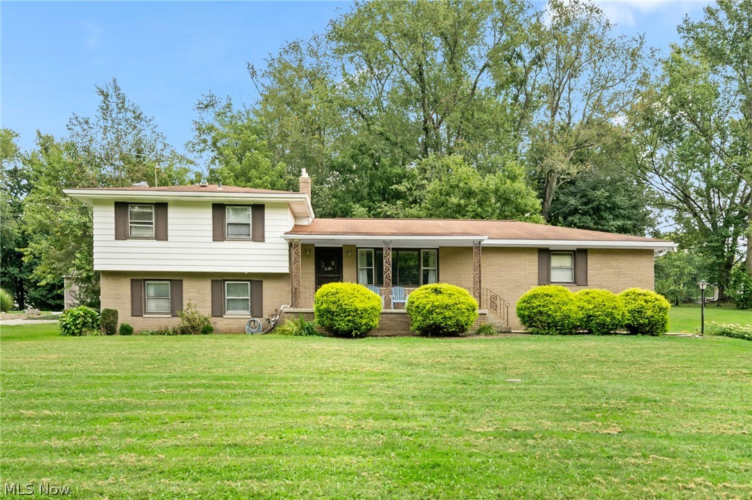 2591 Woodview Road Uniontown OH 44685