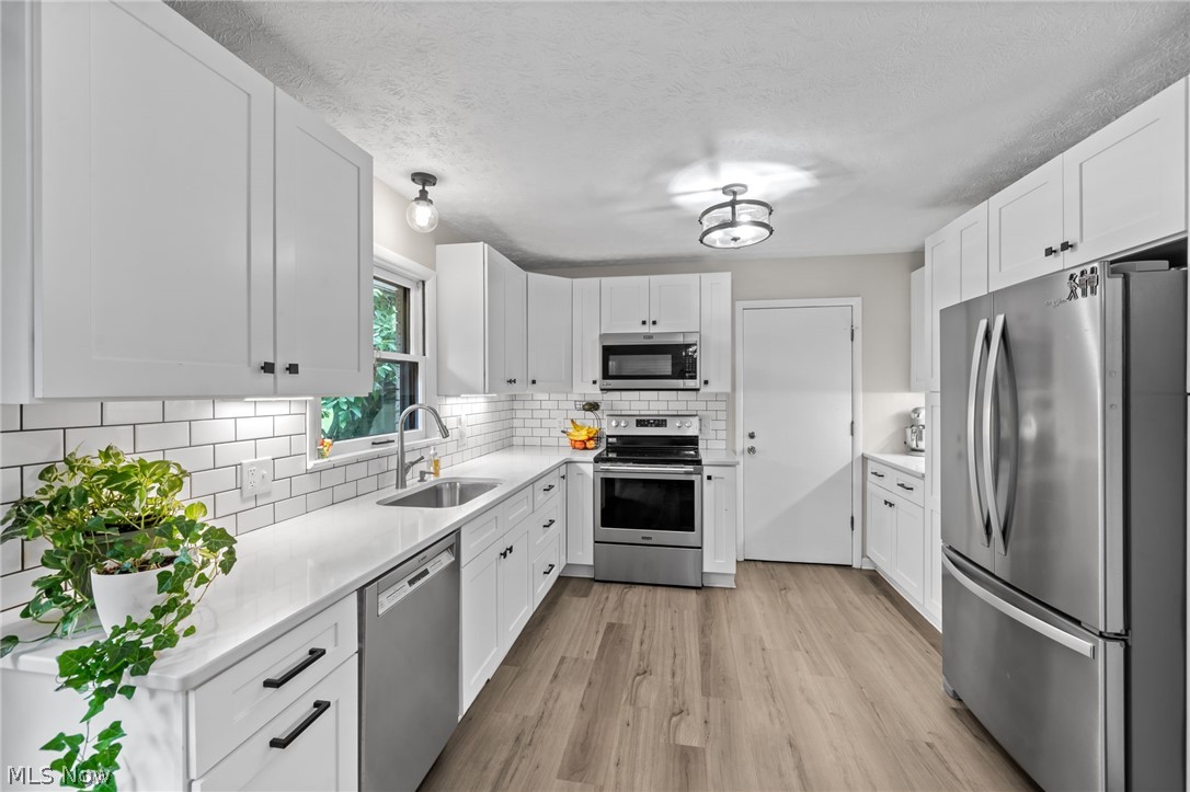 2591 Woodview Road Uniontown OH 44685