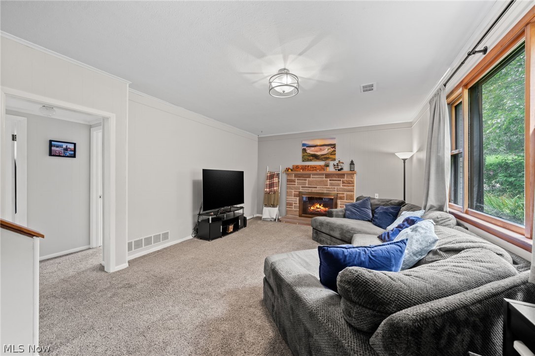2591 Woodview Road Uniontown OH 44685