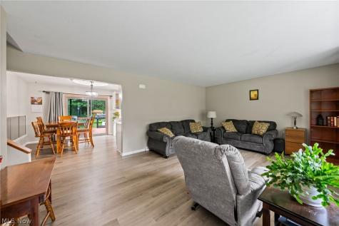 2591 Woodview Road Uniontown OH 44685