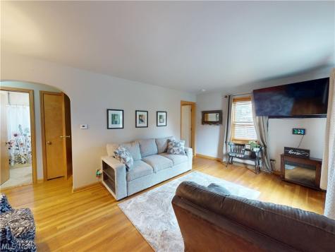 1137 E Archwood Avenue Akron OH 44306