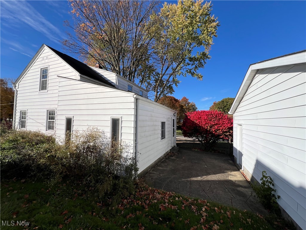 96 Aylesboro Avenue Boardman OH 44512