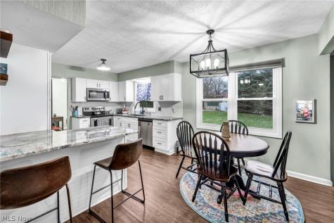 204 Circle Drive Doylestown OH 44230
