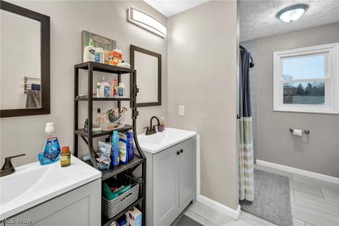 204 Circle Drive Doylestown OH 44230
