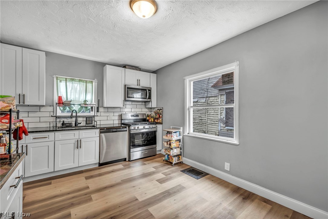 3146 W 90th Street Cleveland OH 44102