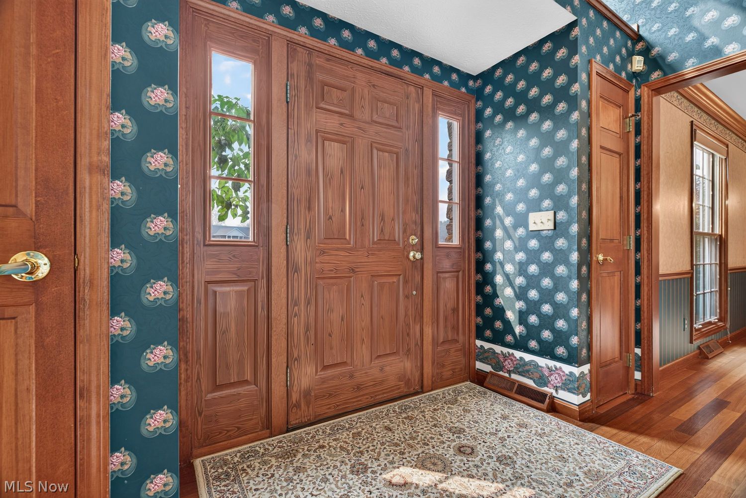 1990 Clover Circle Hinckley OH 44233
