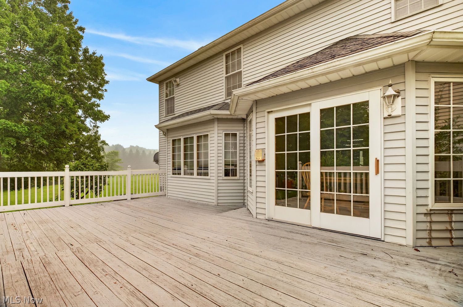 1990 Clover Circle Hinckley OH 44233