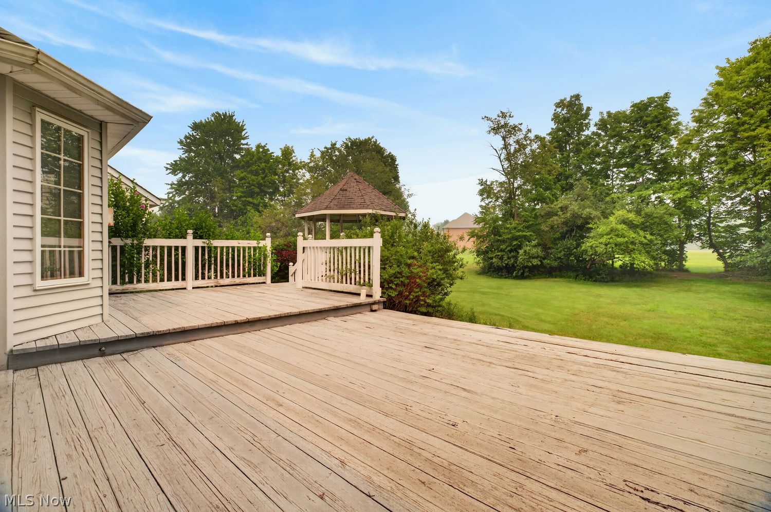 1990 Clover Circle Hinckley OH 44233