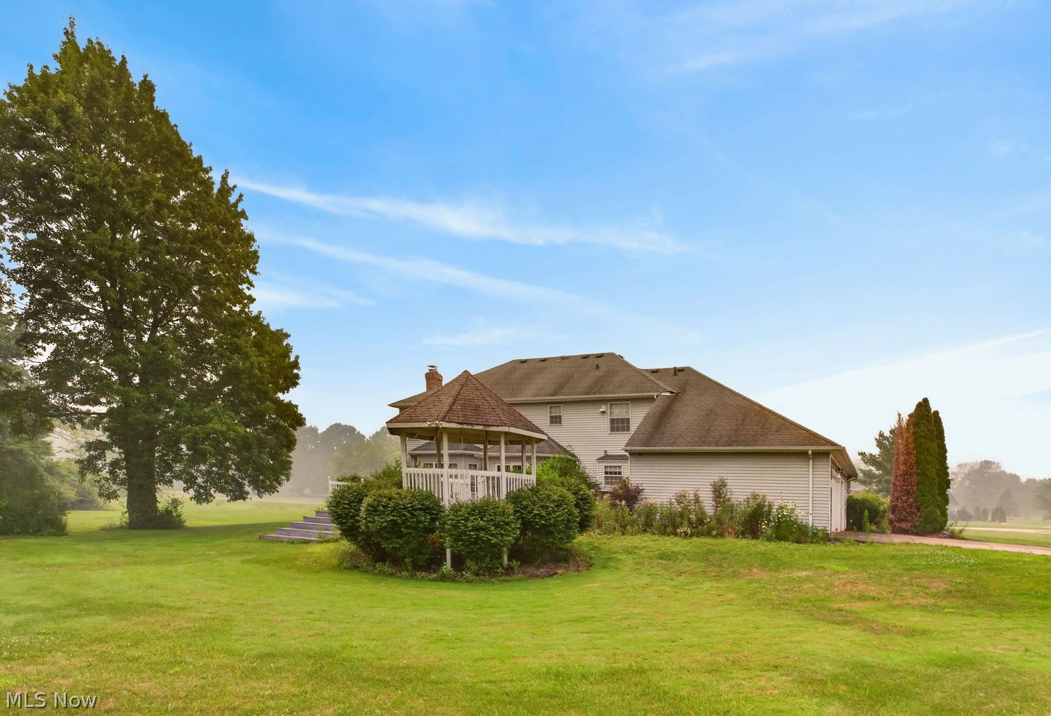 1990 Clover Circle Hinckley OH 44233