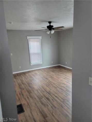 140 7th Street NW Barberton OH 44203