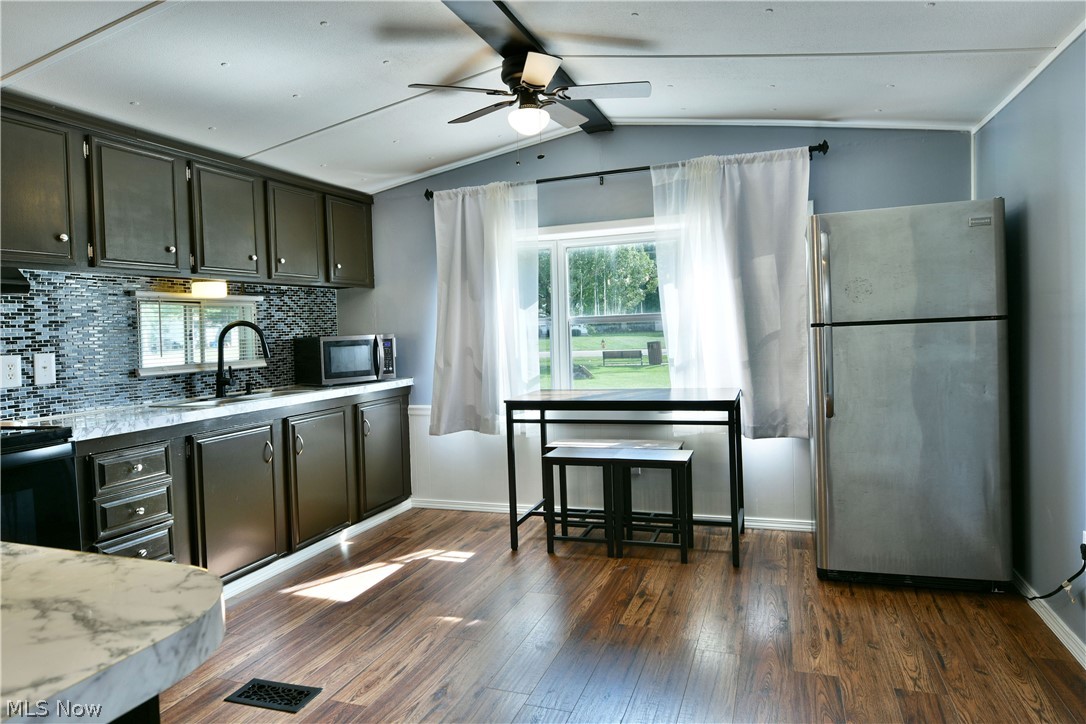 100 A Drive Warren OH 44484