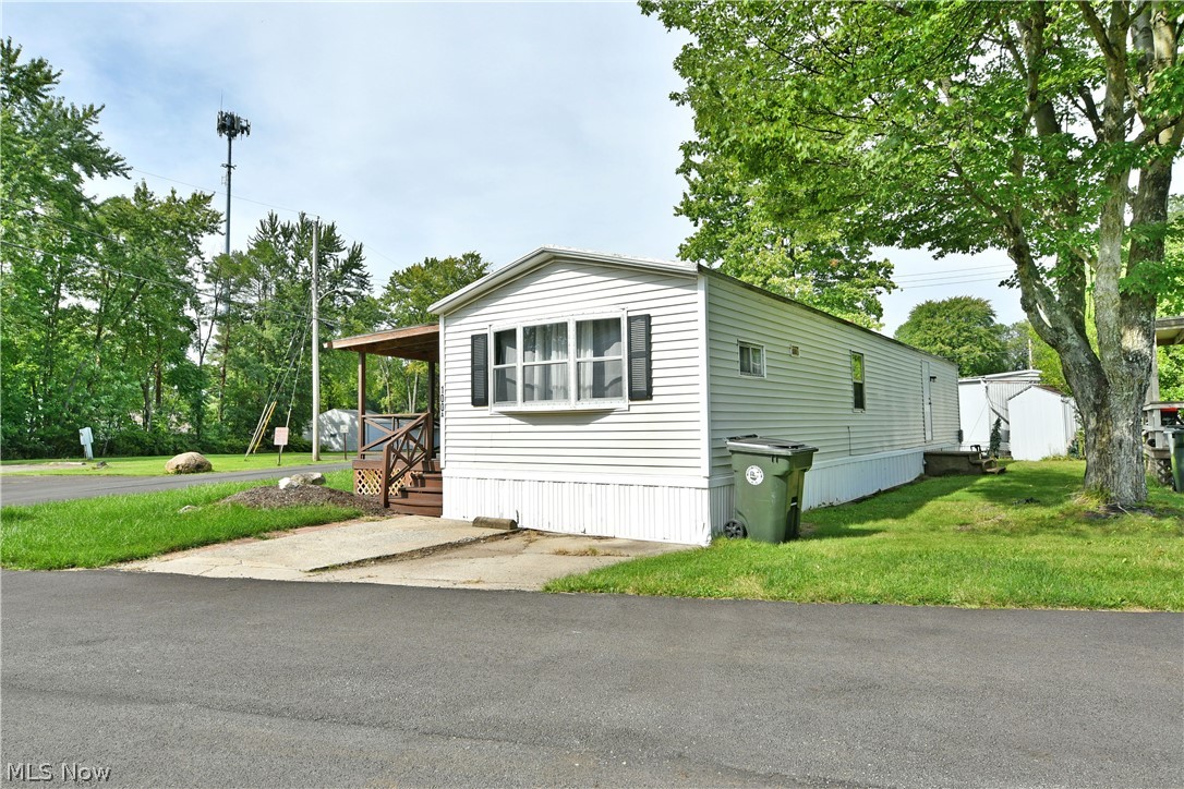 100 A Drive Warren OH 44484