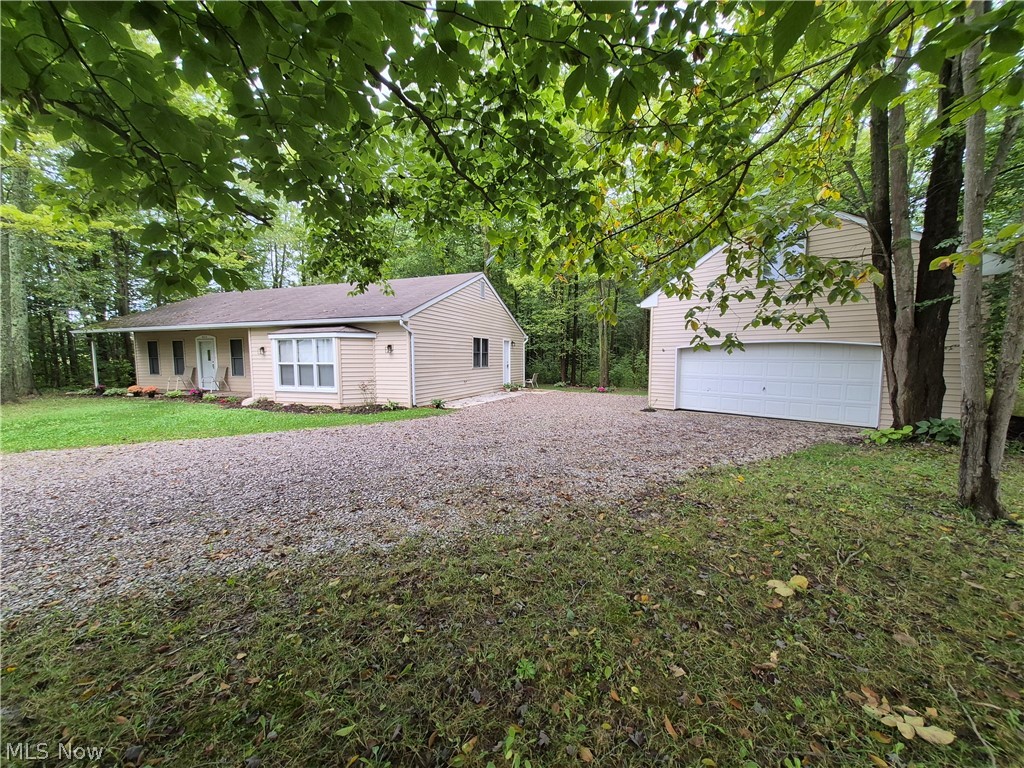 4010-4011 Larch Place West Salem OH 44287
