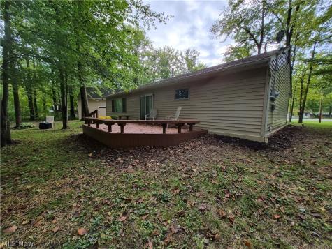 4010-4011 Larch Place West Salem OH 44287