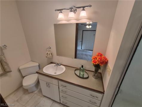 4010-4011 Larch Place West Salem OH 44287