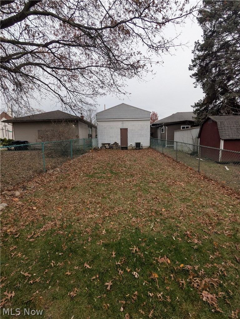 2046 12th Street SW Akron OH 44314
