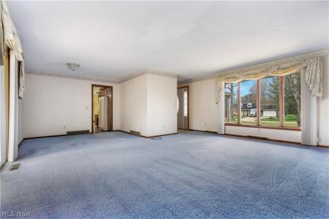 210 Cypress Avenue Louisville OH 44641