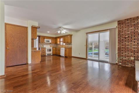 210 Cypress Avenue Louisville OH 44641