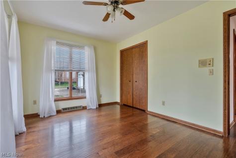 210 Cypress Avenue Louisville OH 44641