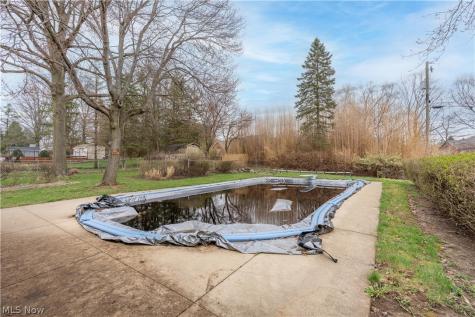 210 Cypress Avenue Louisville OH 44641