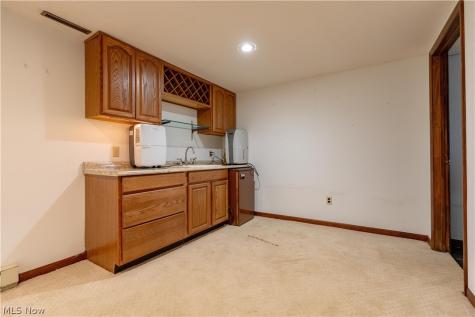 210 Cypress Avenue Louisville OH 44641