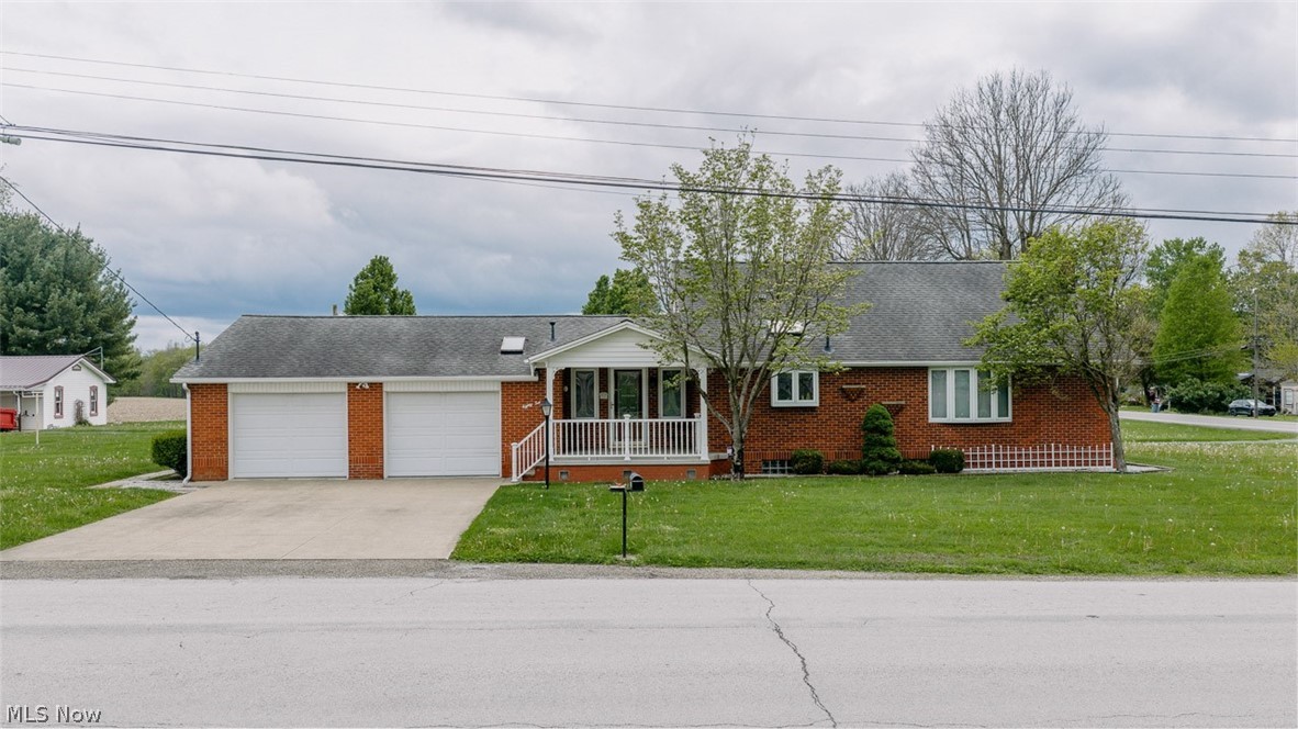 8010 Elson Street SE Waynesburg OH 44688